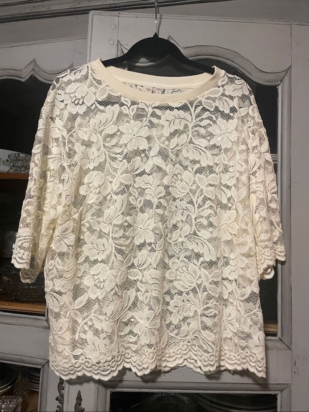 dolan Cream Lace Floral Short Sleeve Blouse